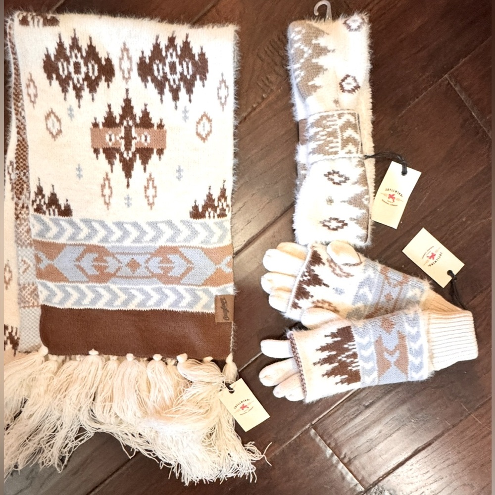 NWT IDYLLWIND Havendale Scarf,Earwarmers,Gloves;Cream Blue Brown, Southwestern
